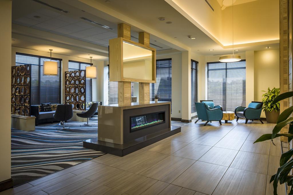 Vista Lobby Hilton Garden Inn Pittsburgh Airport