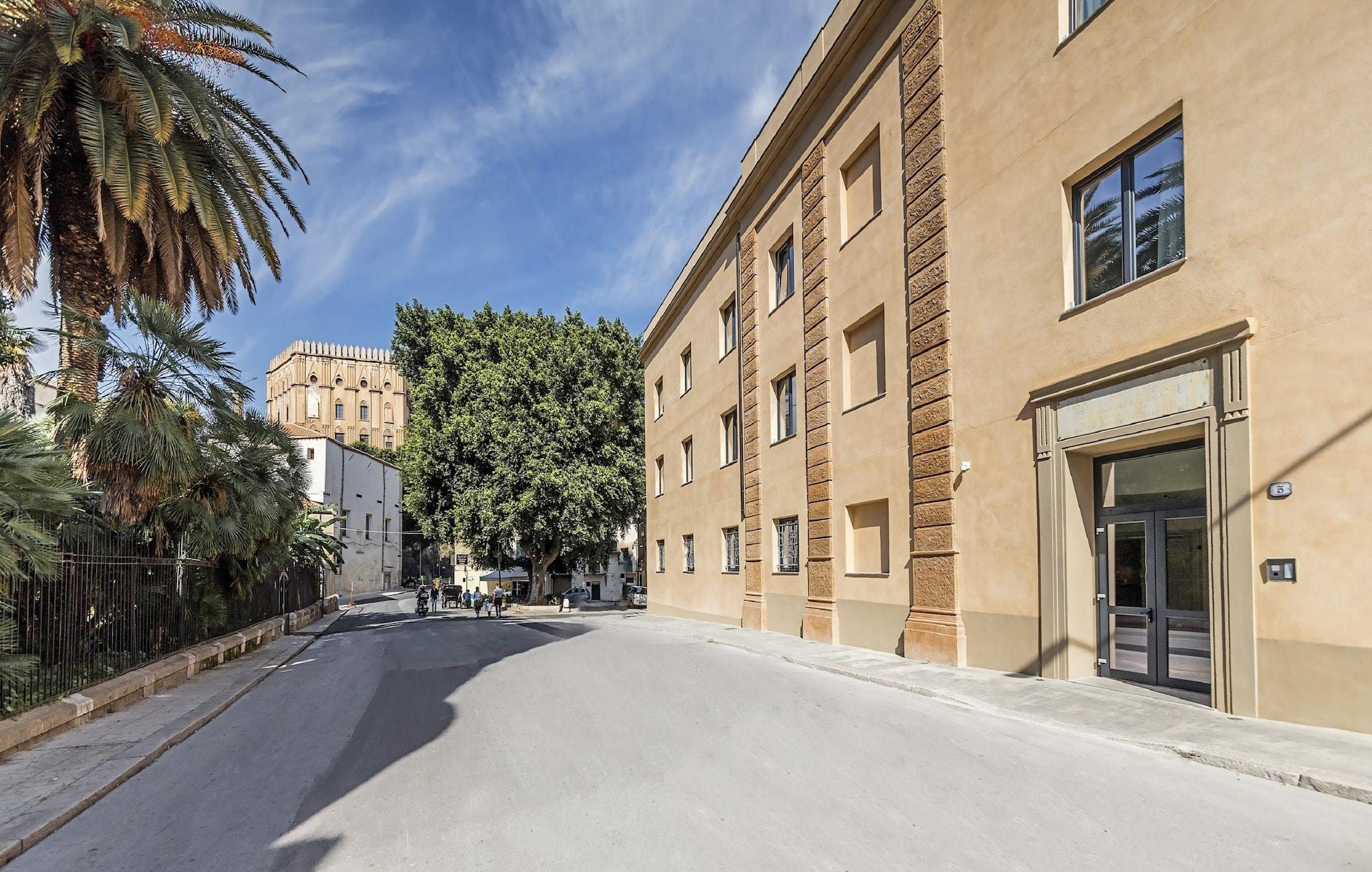 Vista Exterior Camplus Palermo