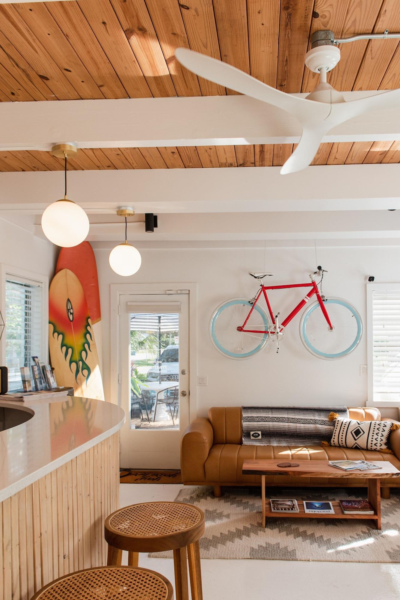 Vista Lobby Seaspray Surf Lodge