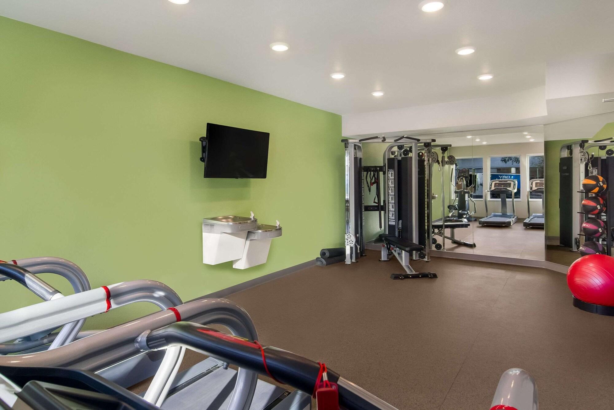 Gimnasio WoodSpring Suites Jacksonville - South