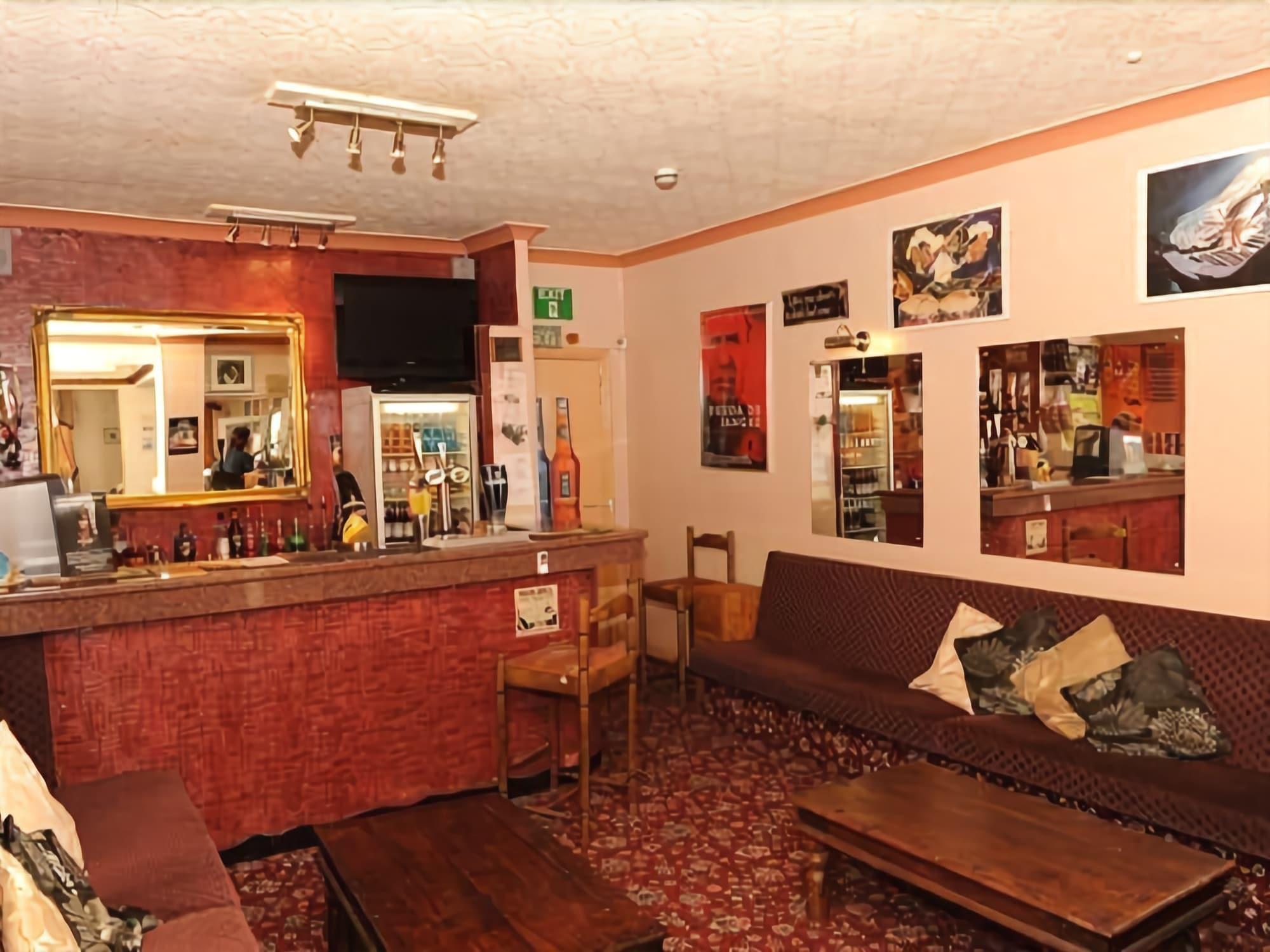 Vista Lobby The Aberford