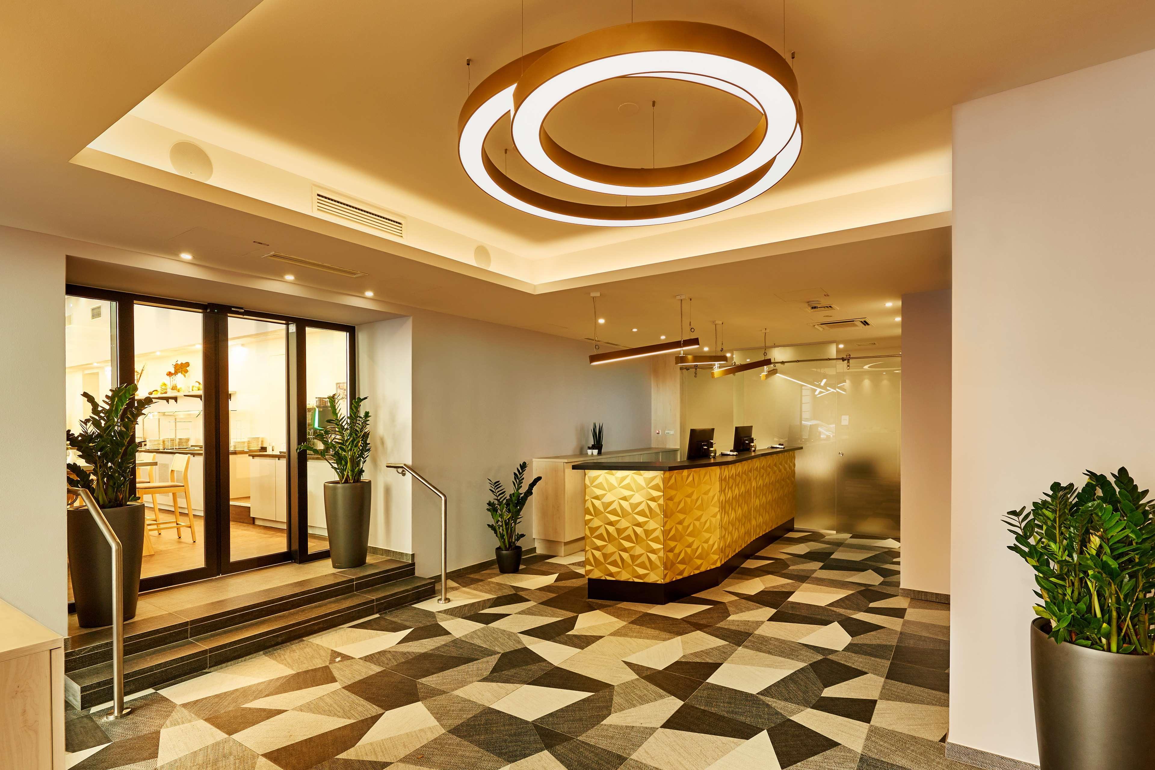 Vista Lobby H+ Hotel Wien