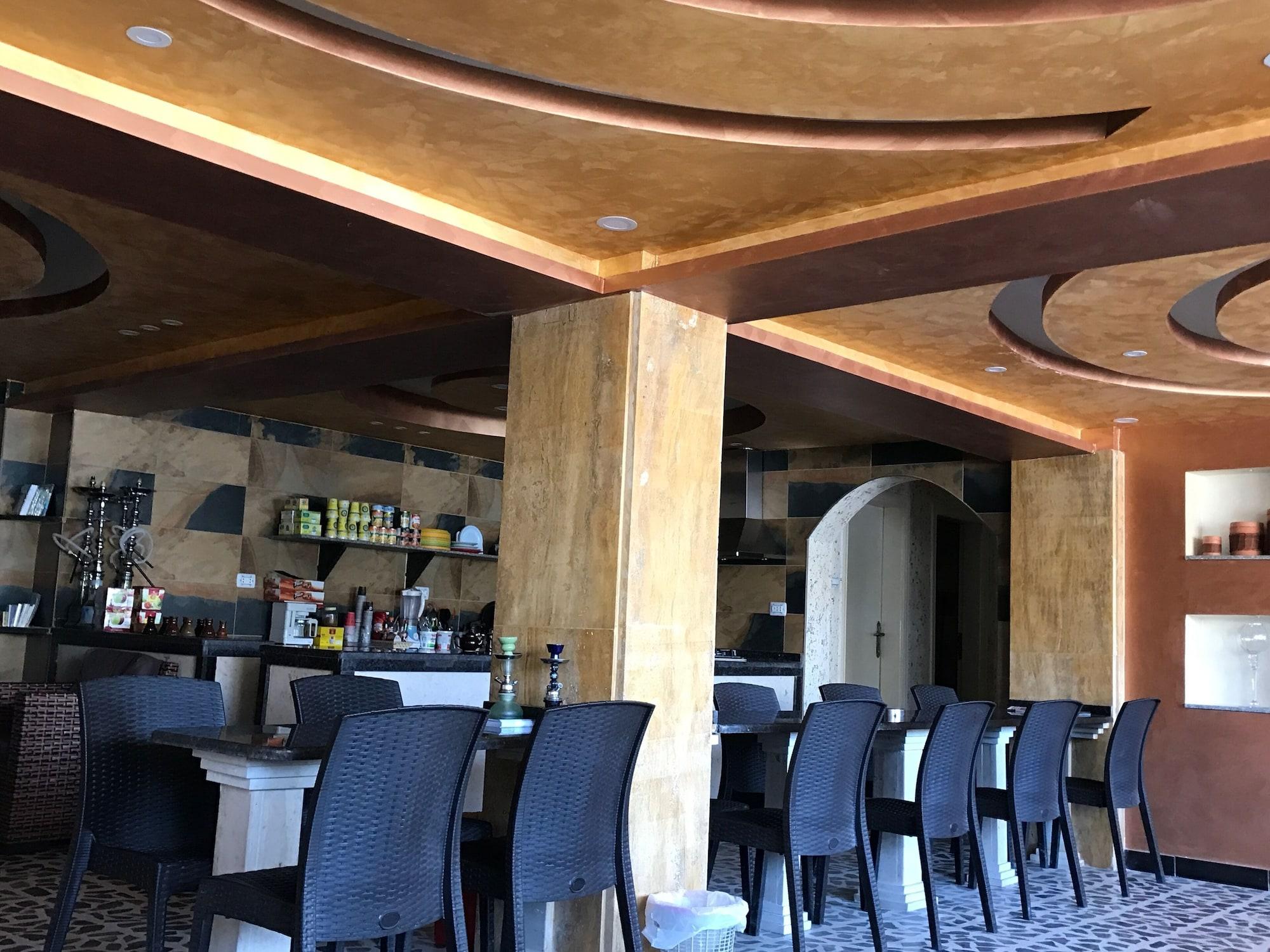 Restaurant Shurooq Shams Hotel & Tours By Sunrise