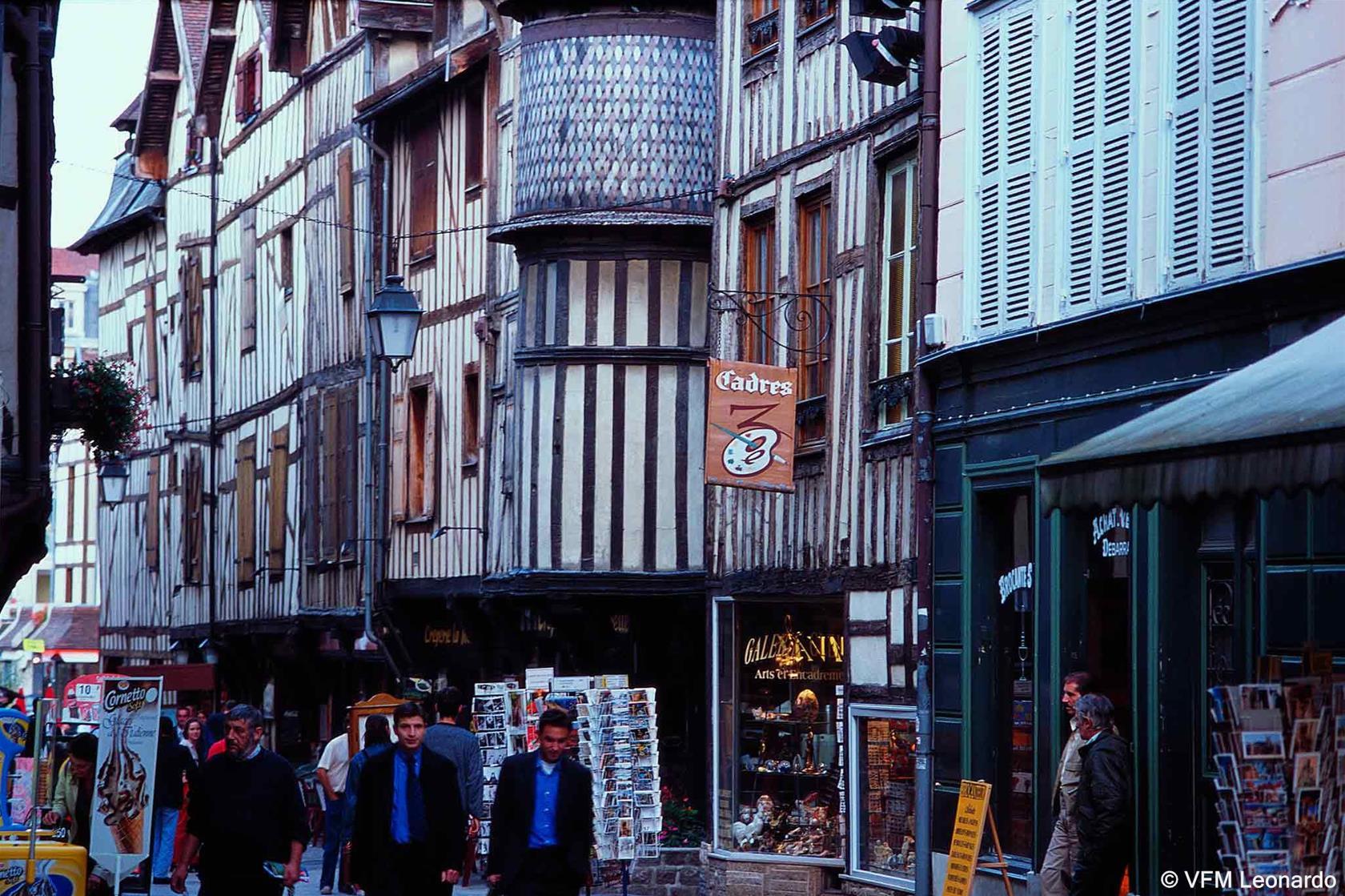 Vista Exterior Mercure Troyes Centre