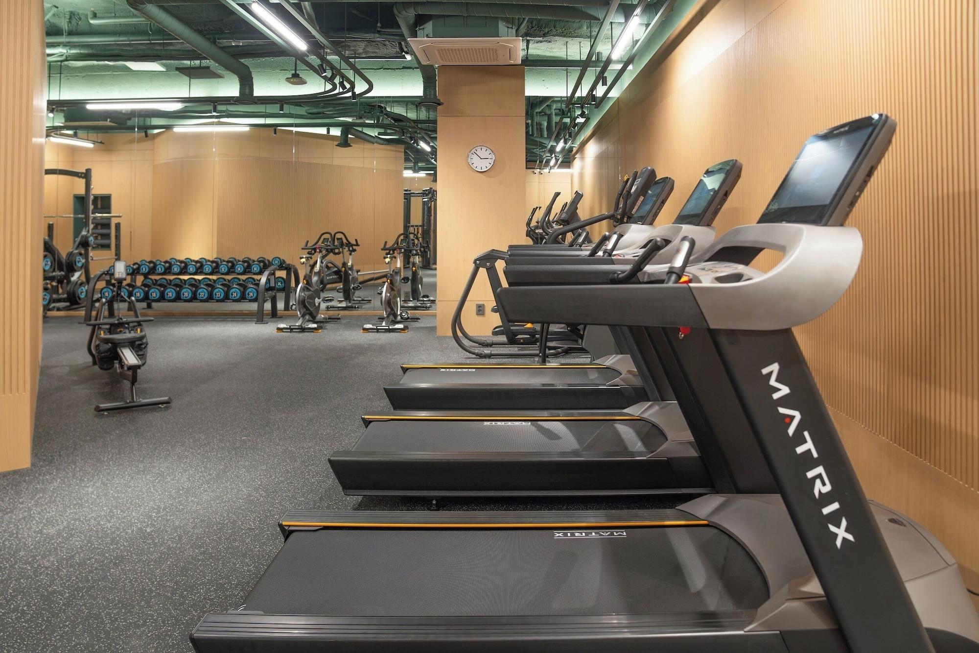 Gimnasio Weave Suites - Sunyu Parkside
