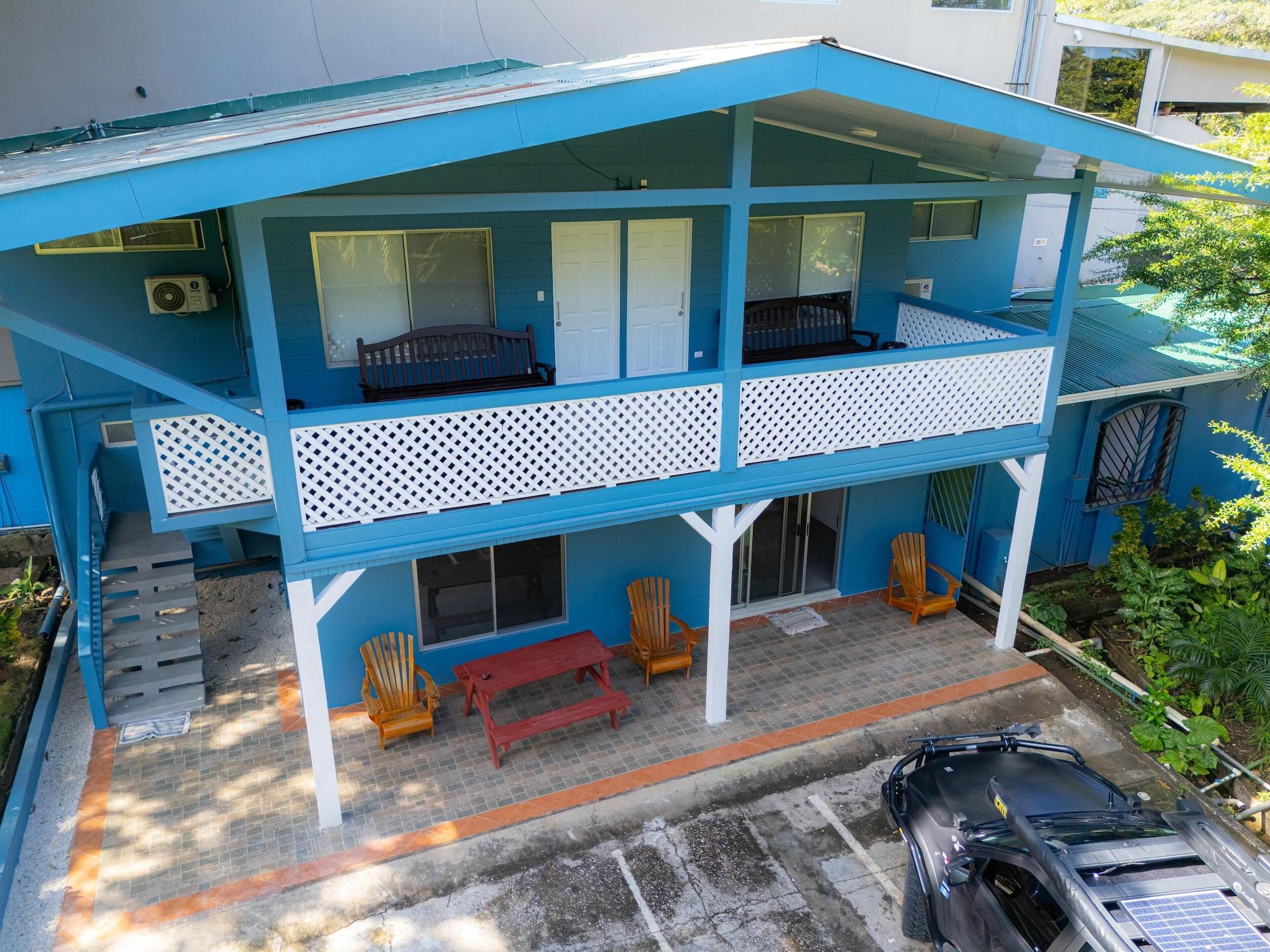 Vista Exterior Cabinas Marielos