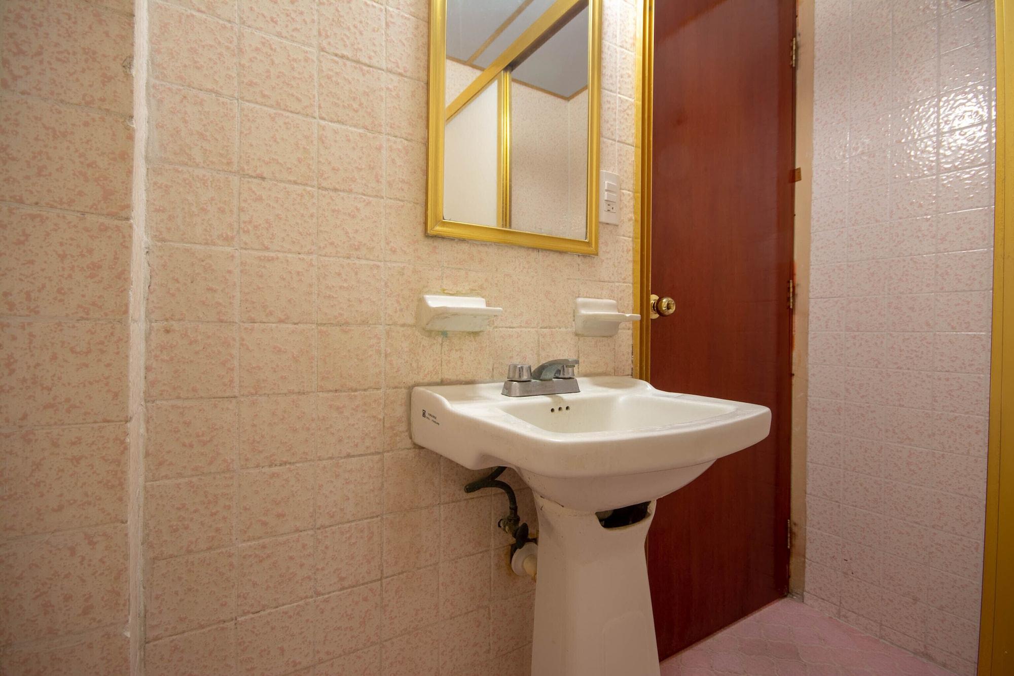 Equipamiento de Habitación OYO Hotel Totonacapan, Papantla