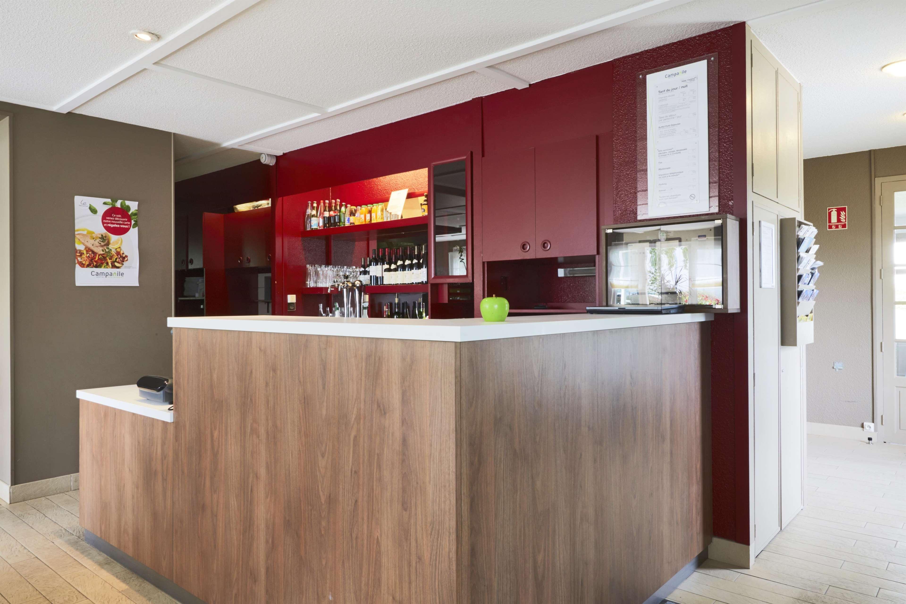 Vista Lobby Campanile St Nicolas Lez Arras