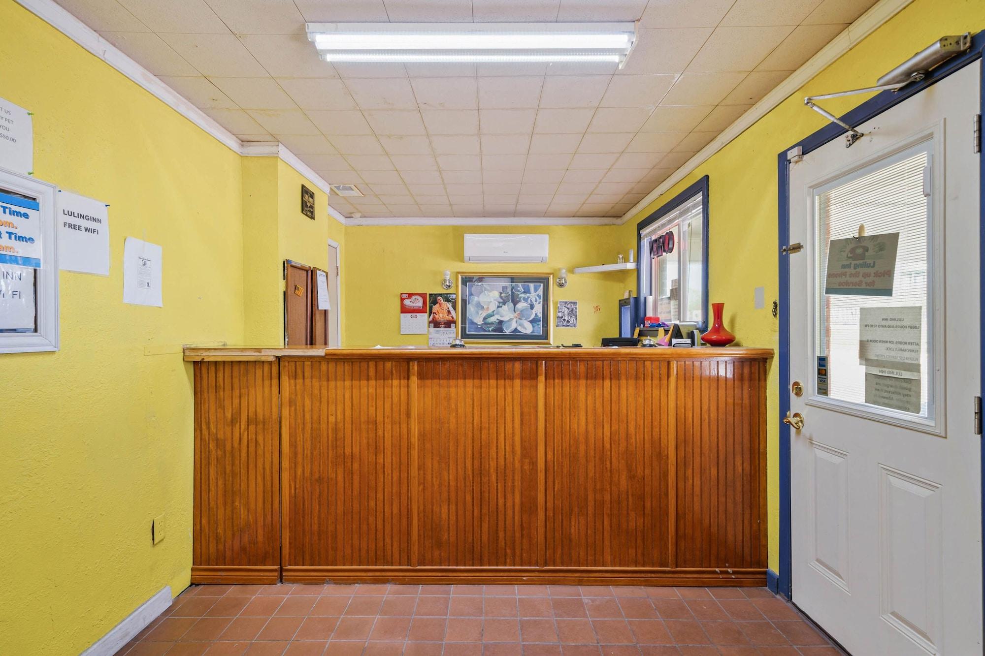 Vista Lobby OYO Hotel Luling TX Downtown I-10/US-90