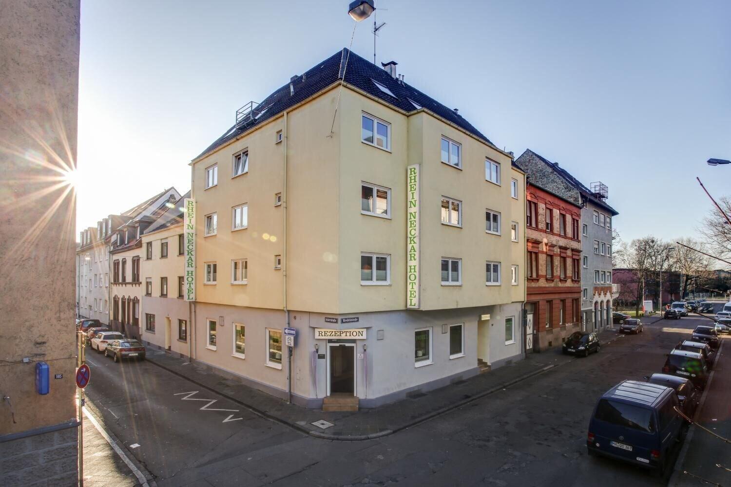 Vista Exterior Rhein Neckar Hotel Mannheim