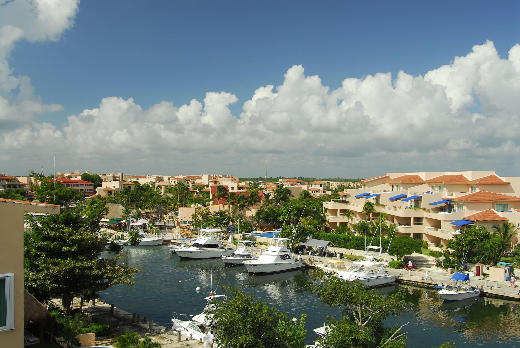 Vista Exterior Porto Bello Gran Marina by GuruHotel