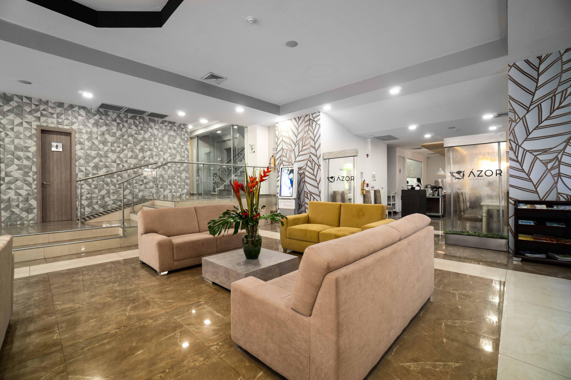 Vista Lobby Azor Hotel Cali Versalles