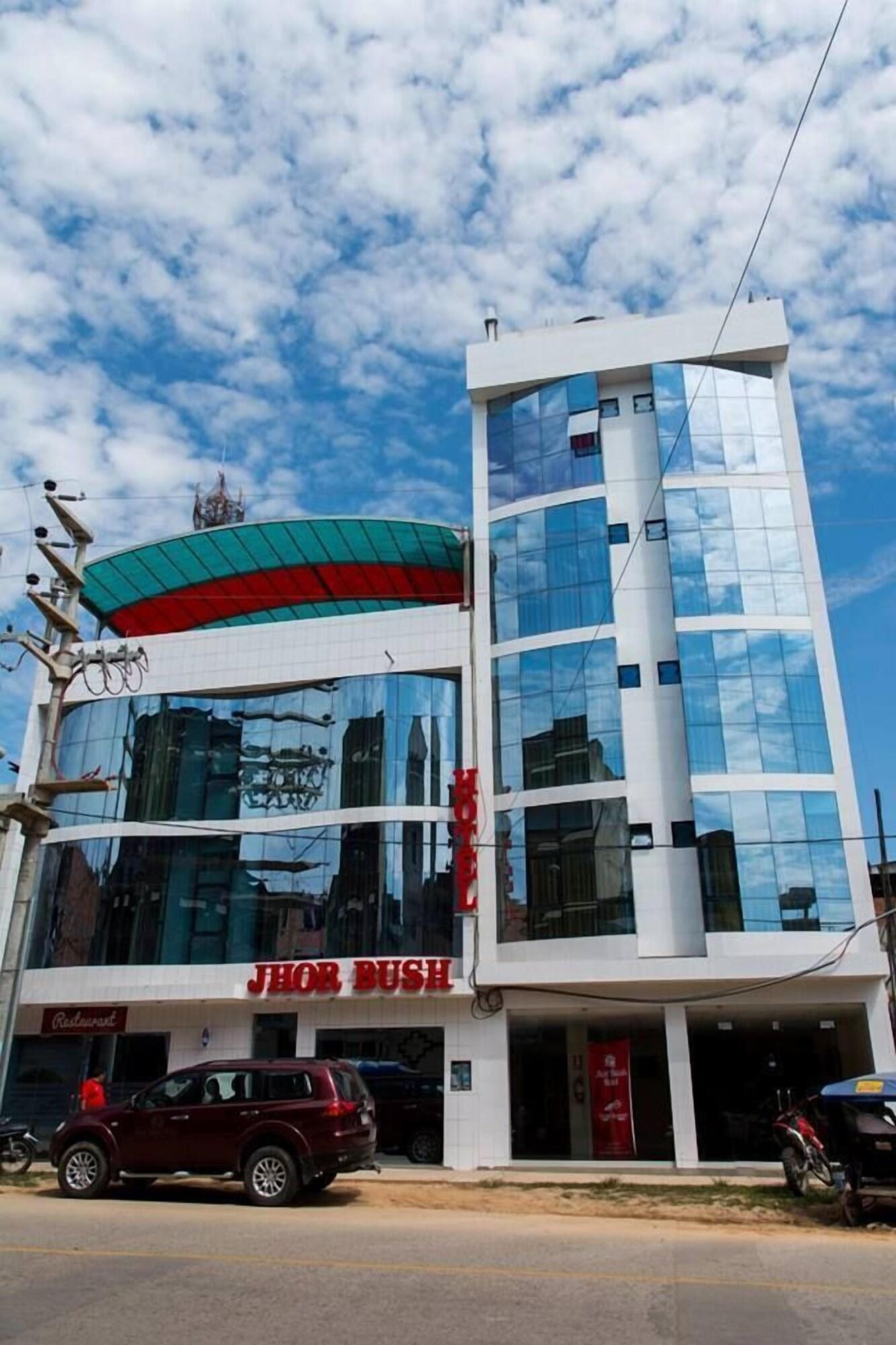 Vista Exterior Hotel Jhor Bush