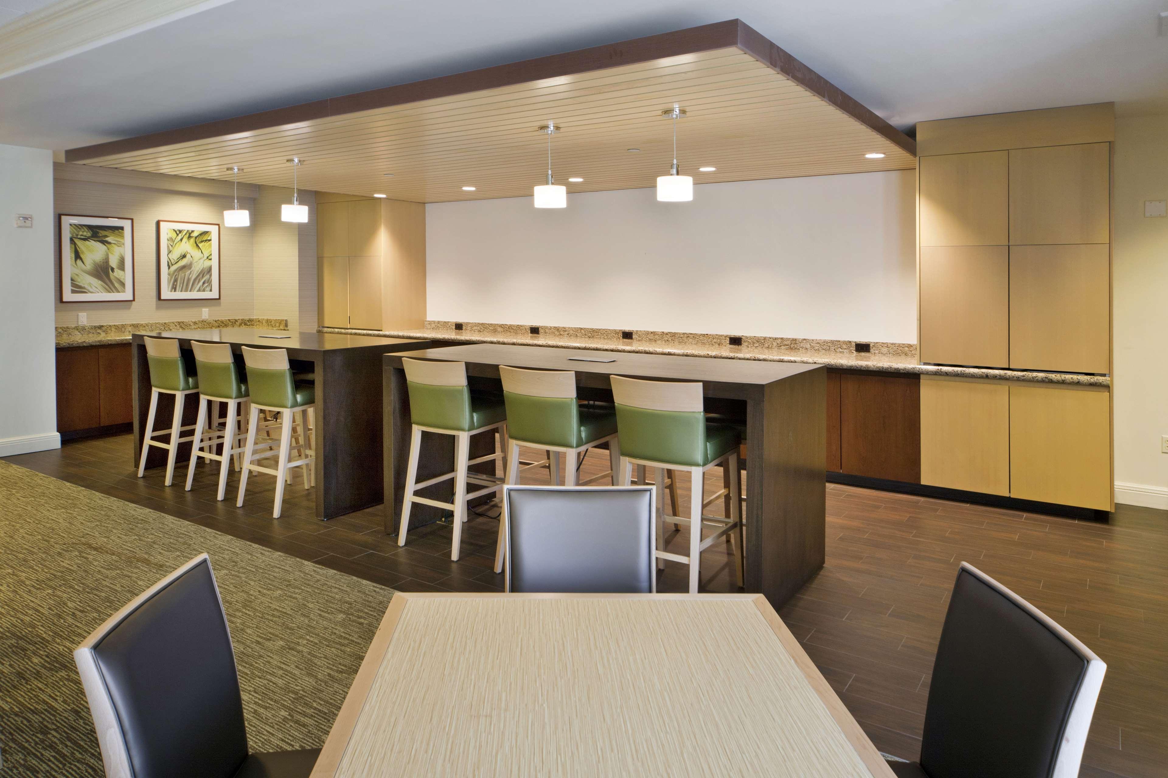 Restaurant DoubleTree by Hilton Hotel Nanuet