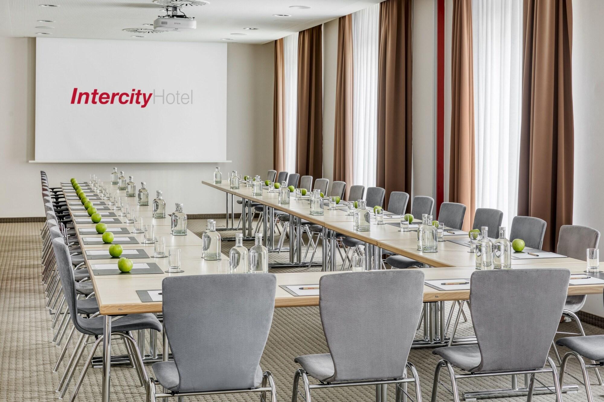 Sala de Reuniones IntercityHotel Nürnberg