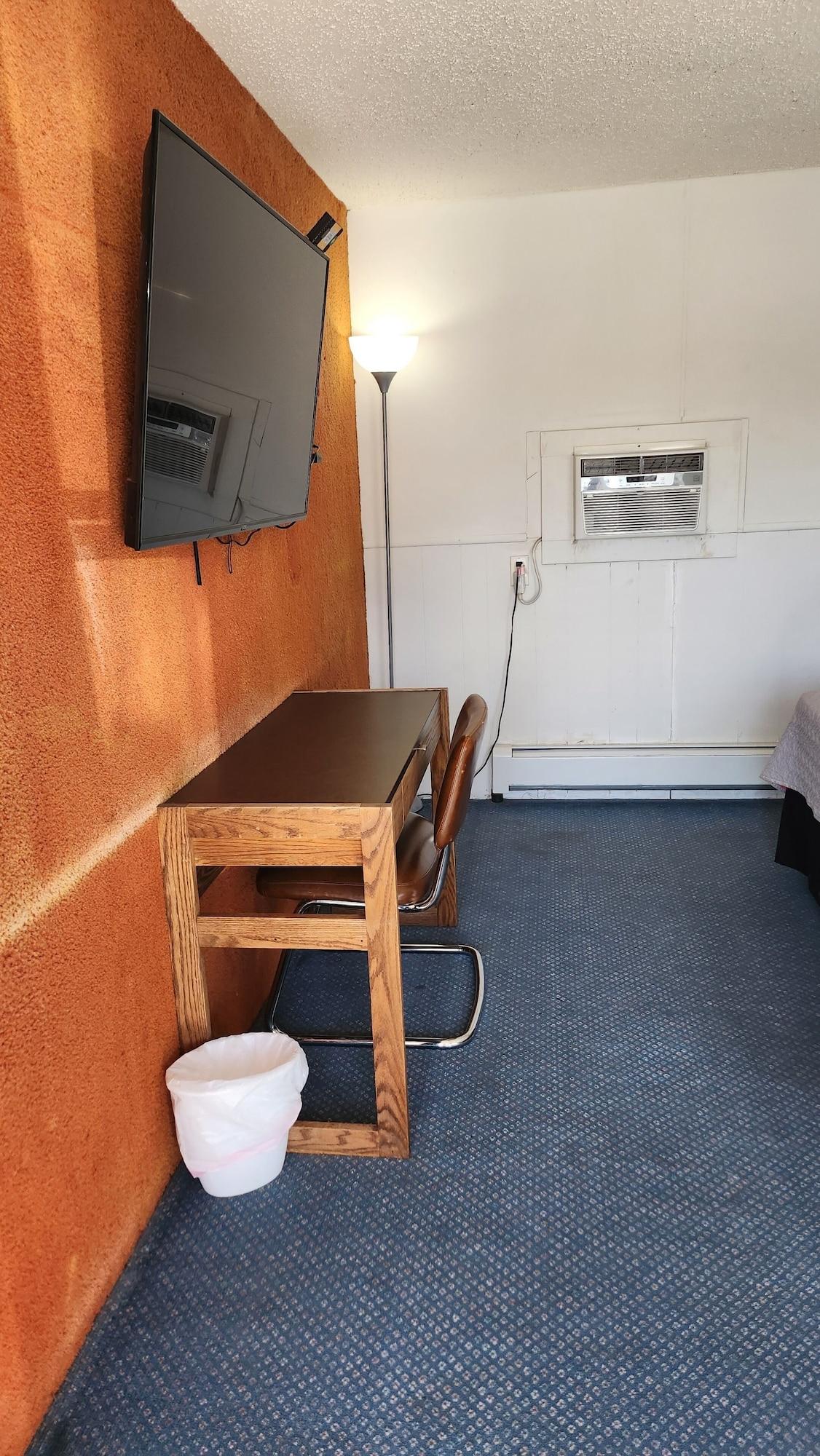 Varios Golden Arrow Motel