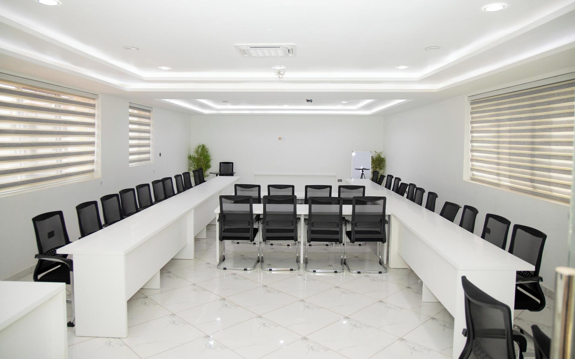 Sala de Reuniones IKE CITY Hotel