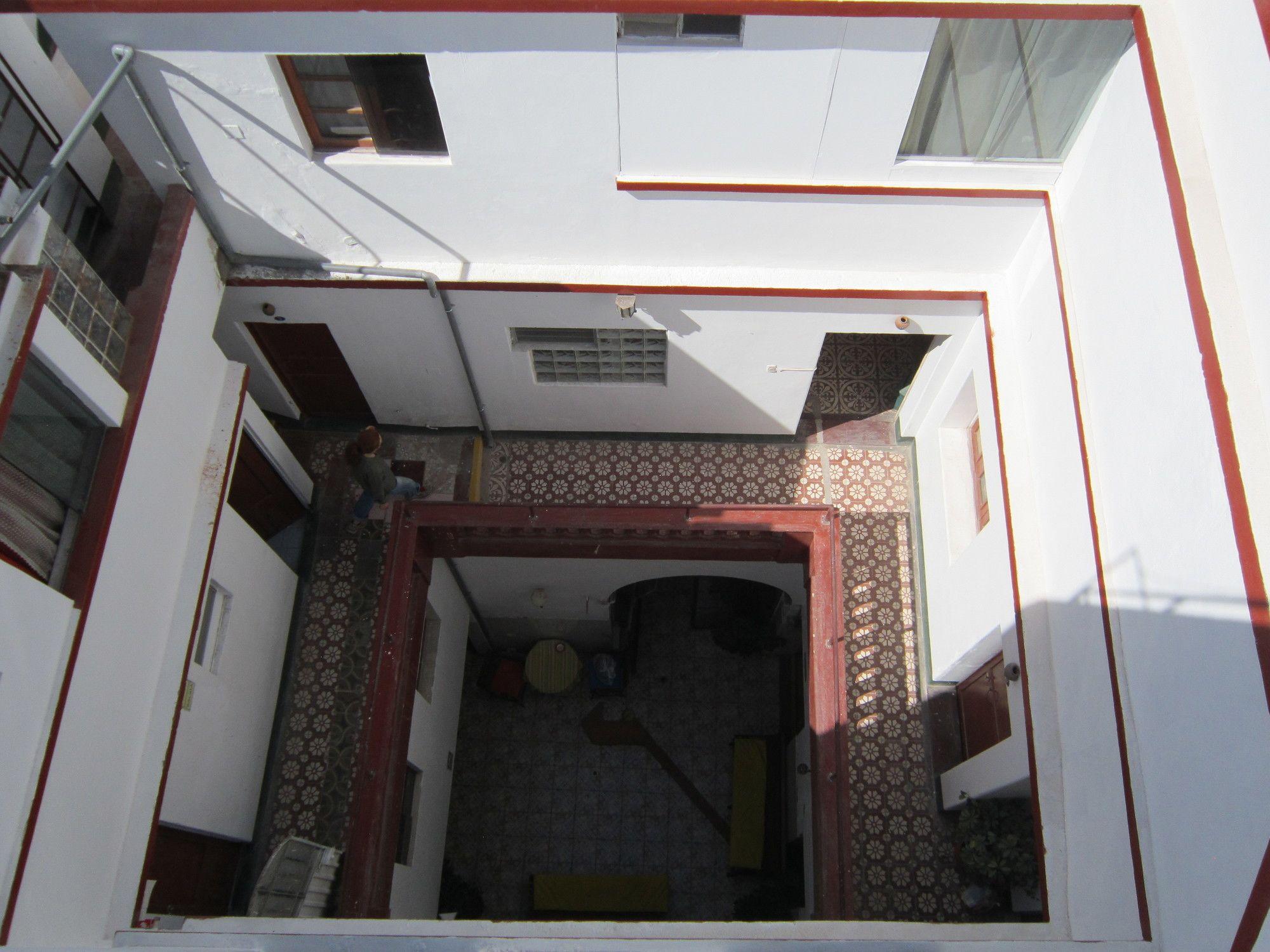 Vista Exterior La Reyna