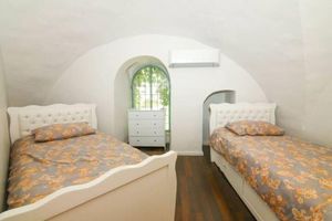 Alquiler Vacacional - Beautiful townhouse with studio  and private garden 2 blocks from old city