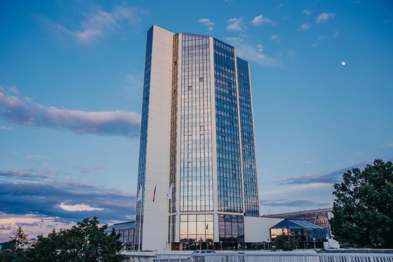 Vista Exterior Grand Hotel Prague Towers