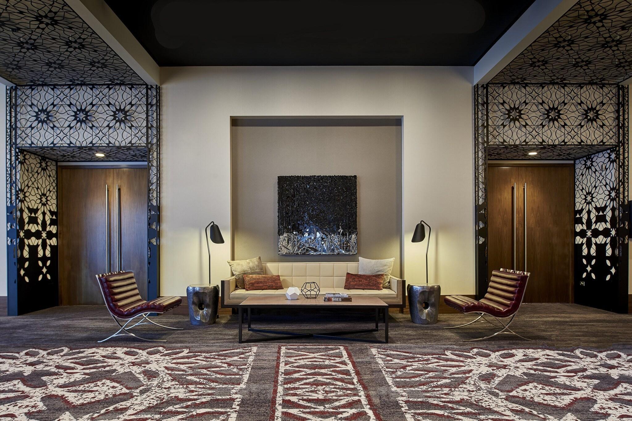 Vista Lobby Loews Chicago Hotel