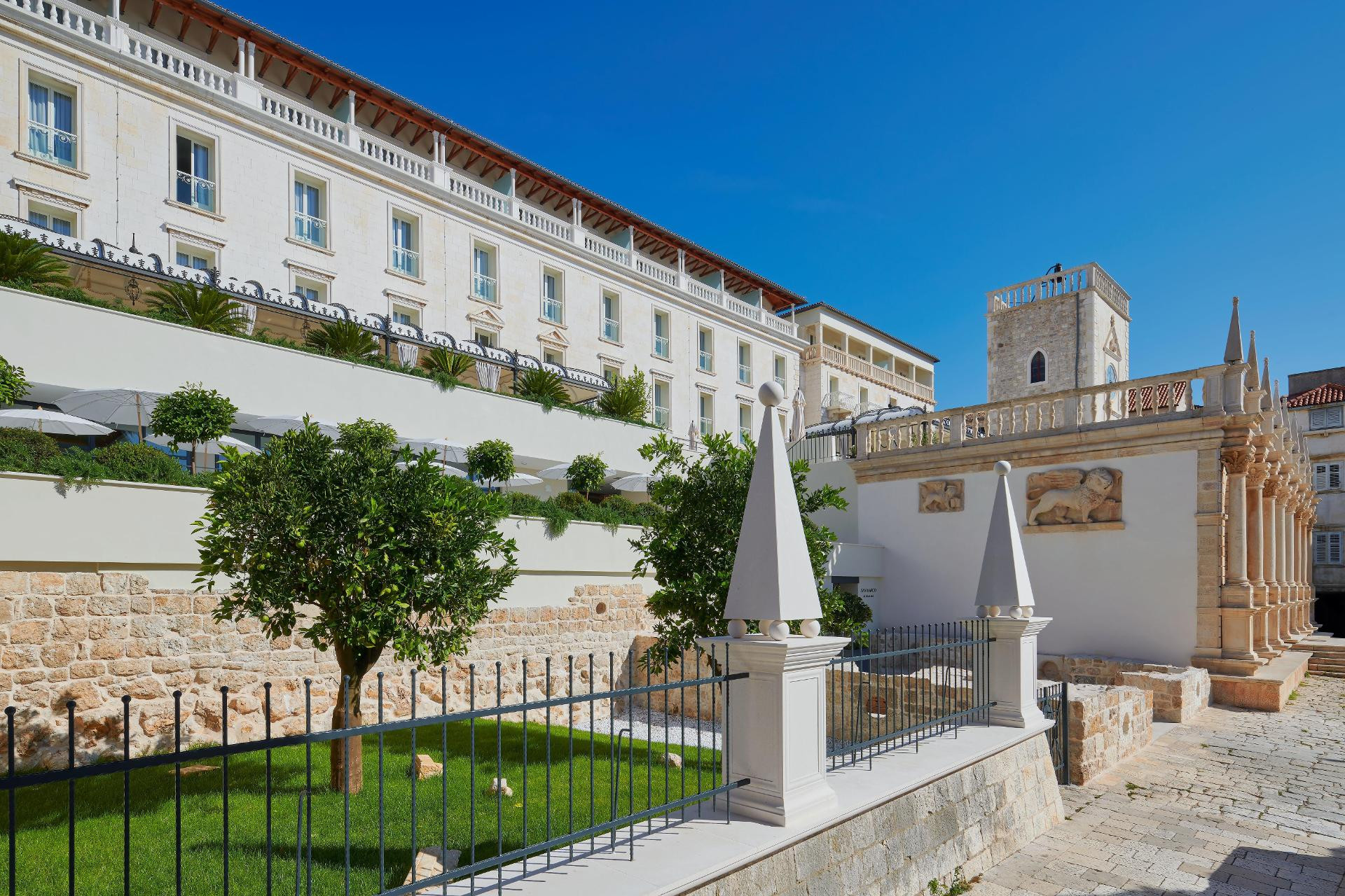 Vista Exterior Palace Elisabeth Hvar Hotel