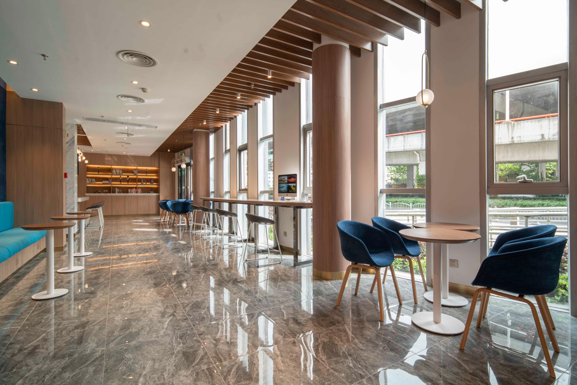 Vista Exterior Holiday Inn Express Shanghai Jinqiao Central by IHG