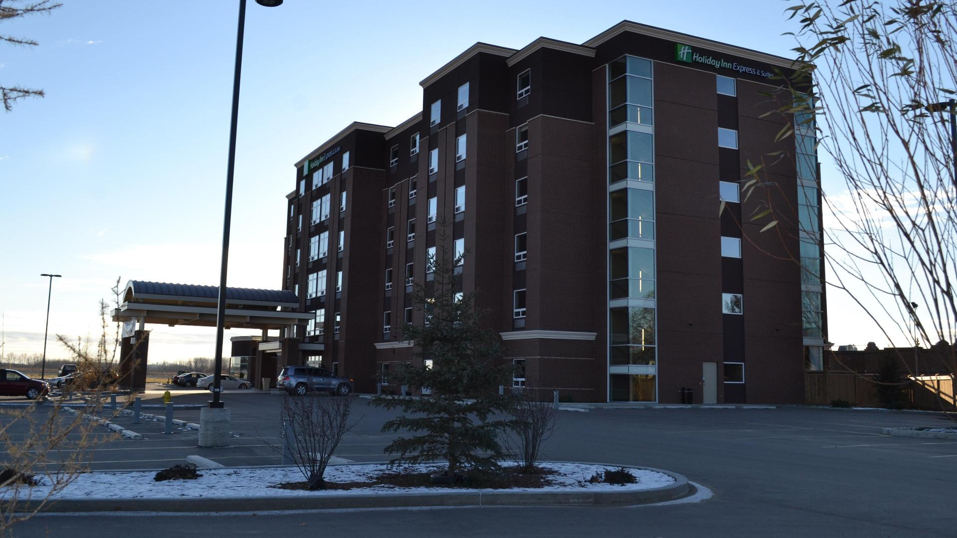 Vista Exterior Holiday Inn Express & Suites Cold Lake by IHG