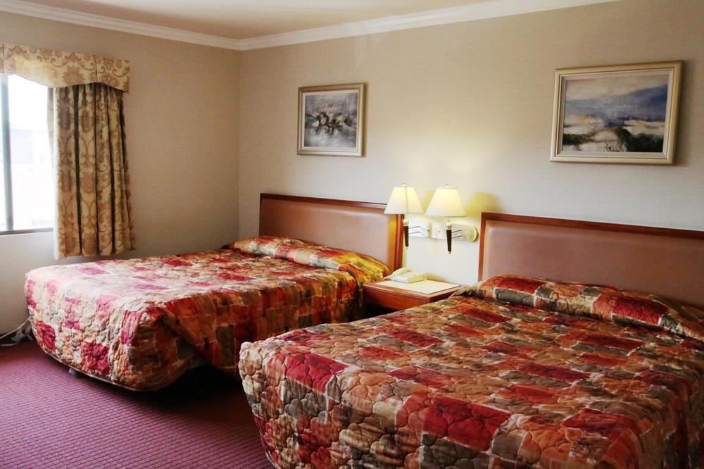 Hotel Metro Plaza Hotel