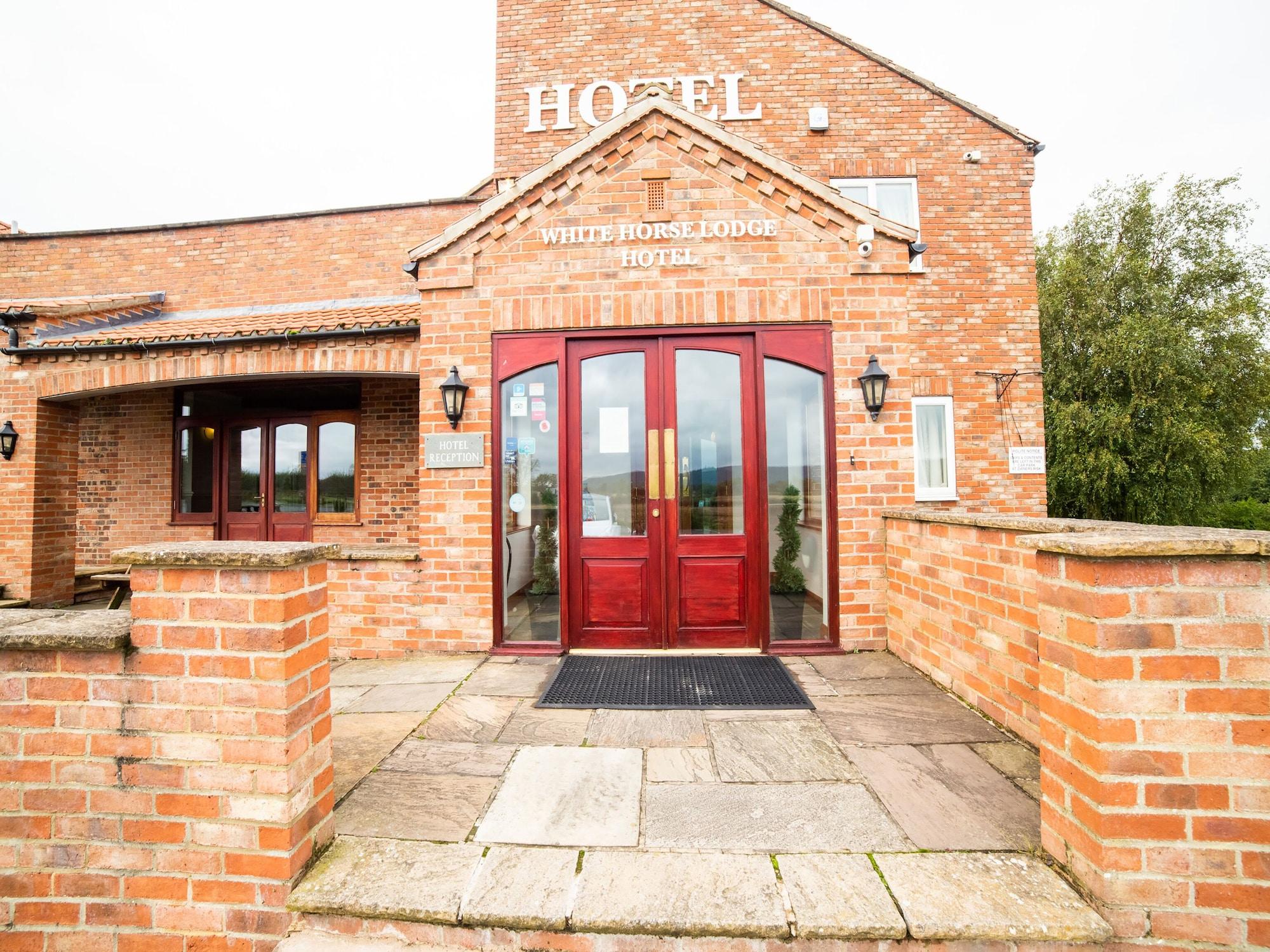 Varios OYO White Horse Lodge Hotel, East Thirsk