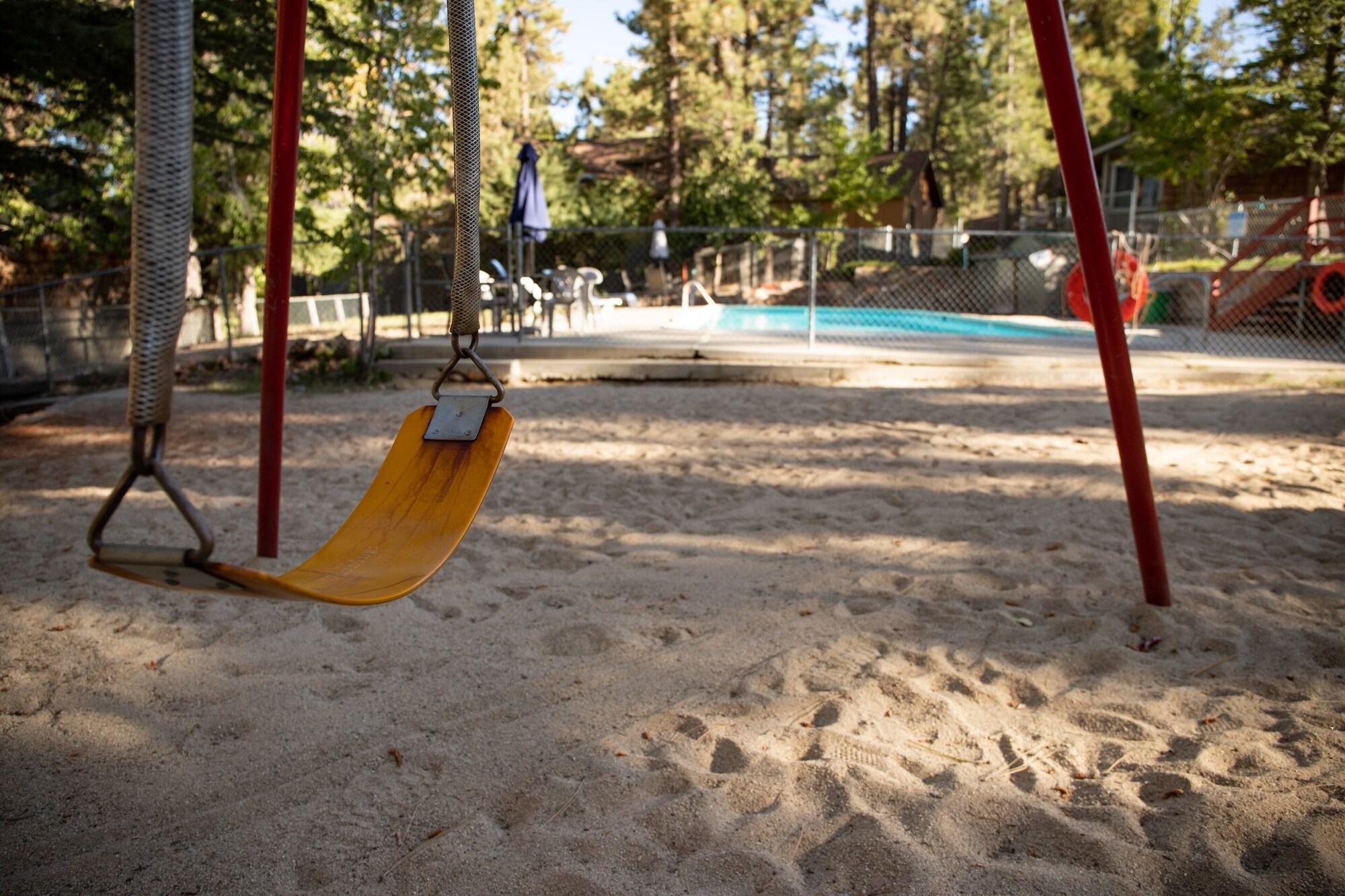 Instalaciones Recreativas Lodge House #100