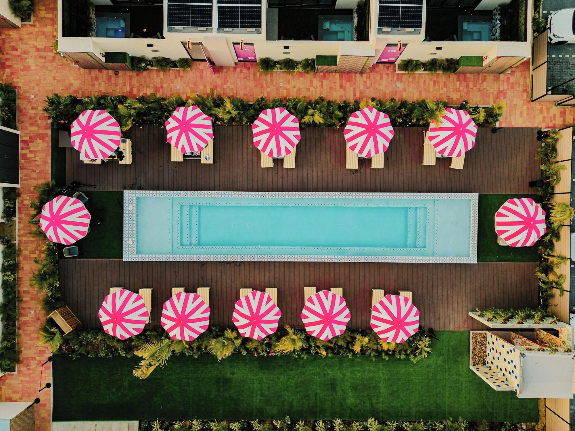 Vista Piscina Privada Stays - Private Pools & Colorful-Chic Boutique Hotel