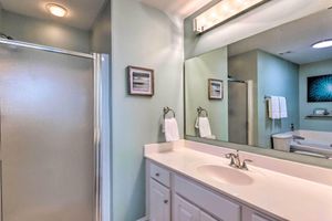 Alquiler Vacacional - Okaloosa Island Escape: Bayfront Condo Near Beach