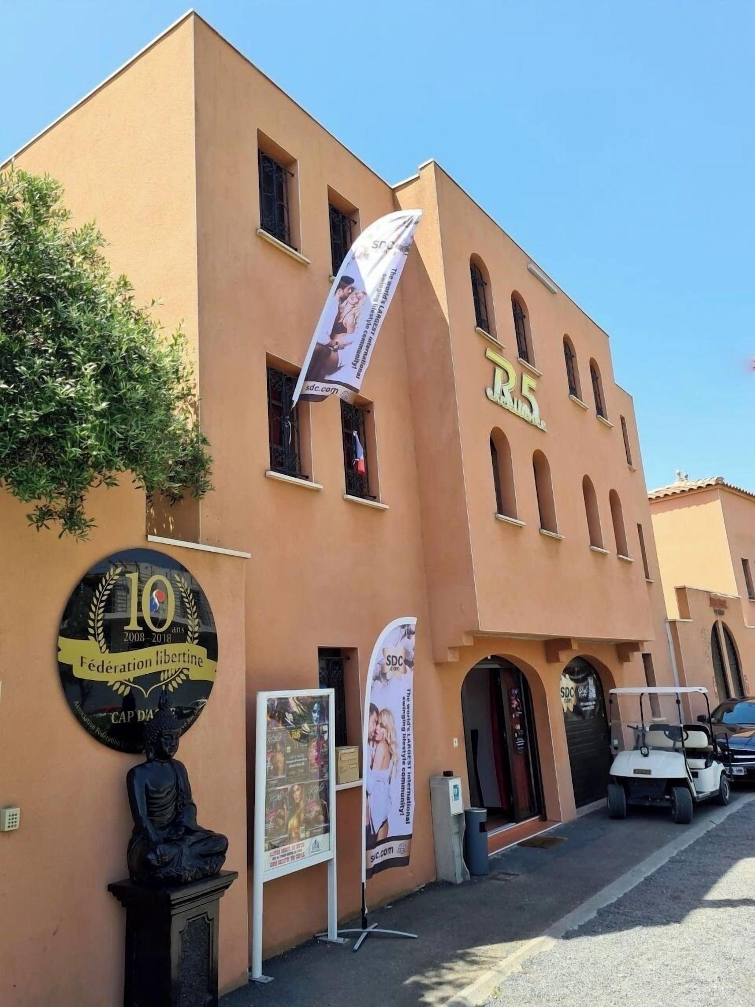 Vista Exterior Hôtel Riad 5 Studio Cap Libertin Village Naturiste