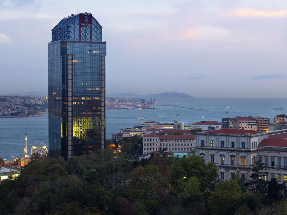 Vista da fachada The Ritz-Carlton, Istanbul