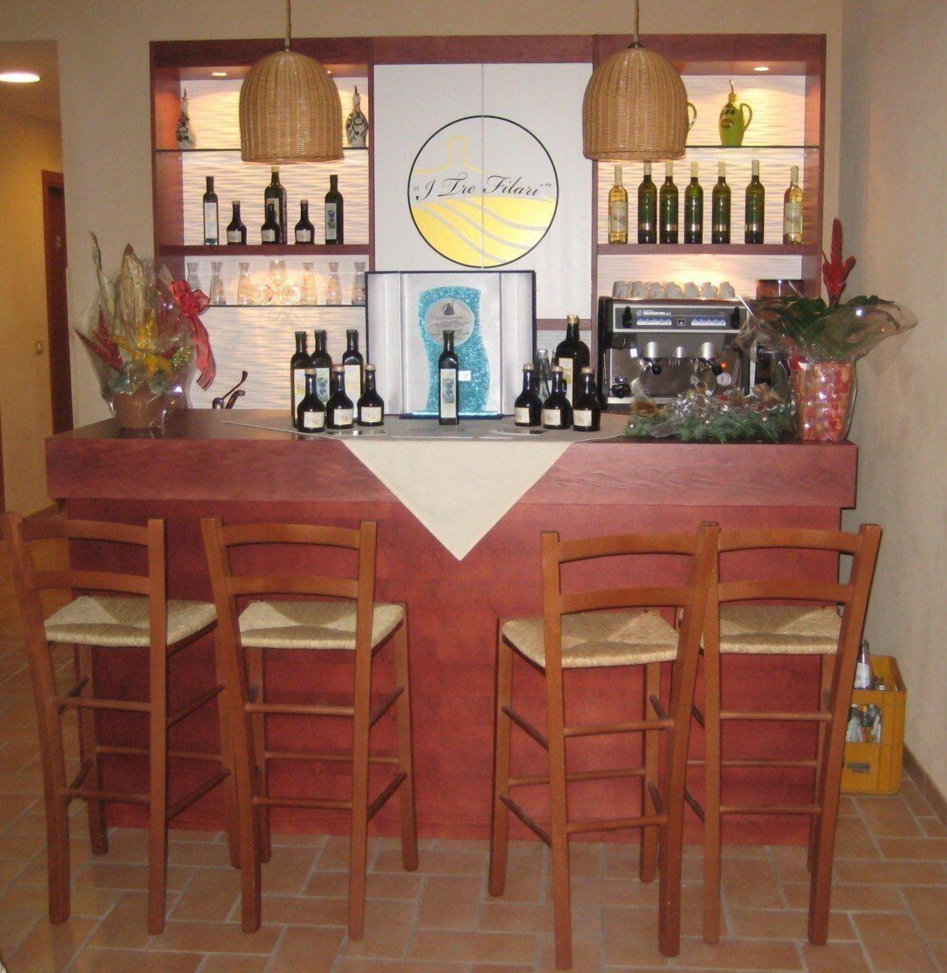 Bar/Salón I Tre Filari