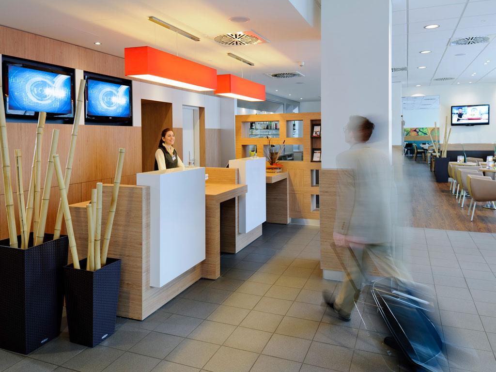 Vista Lobby ibis Heilbronn City