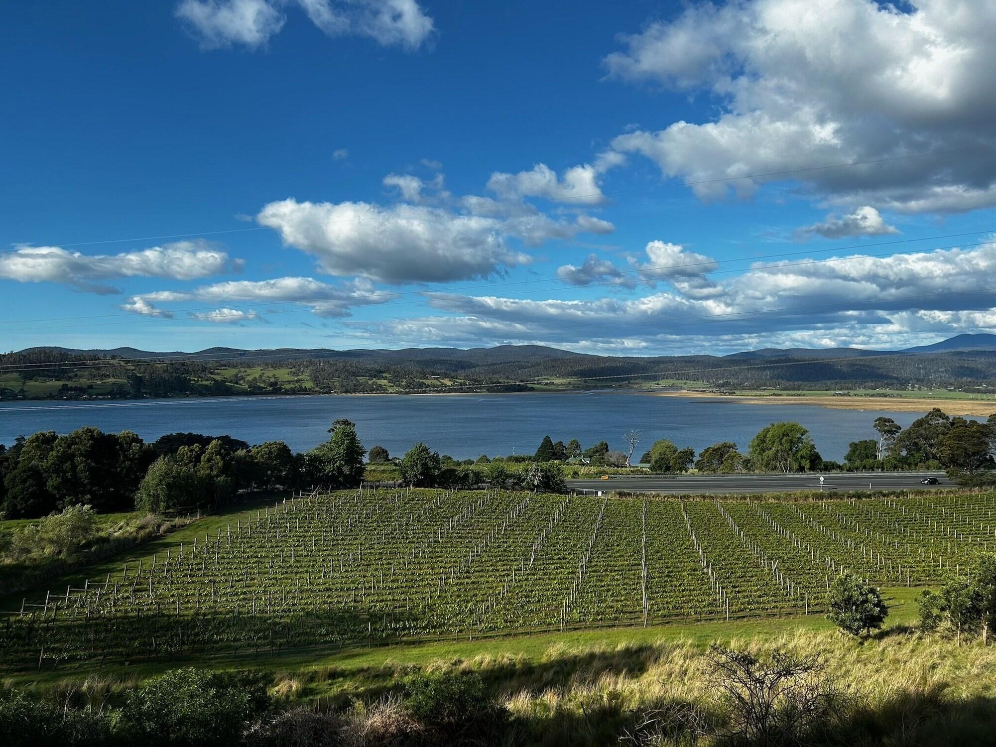 Varios Armalong Winery Chalets