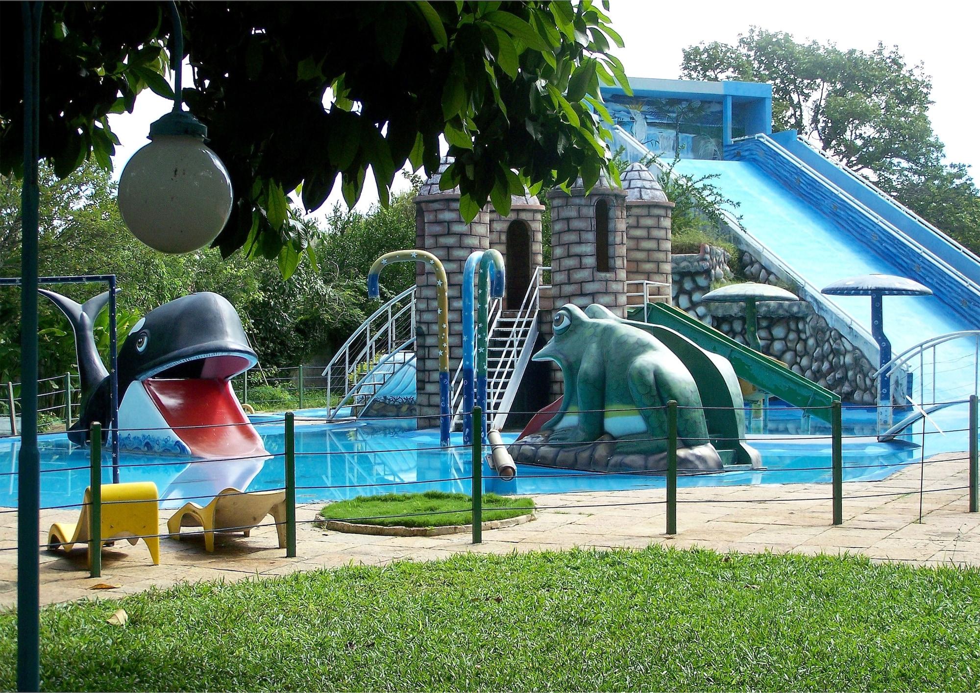 Vista Piscina Resort Hotel Atlantic City Náutico Clube