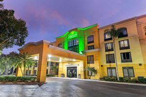 Alojamiento - La Quinta Inn & Suites by Wyndham Tampa North I-75