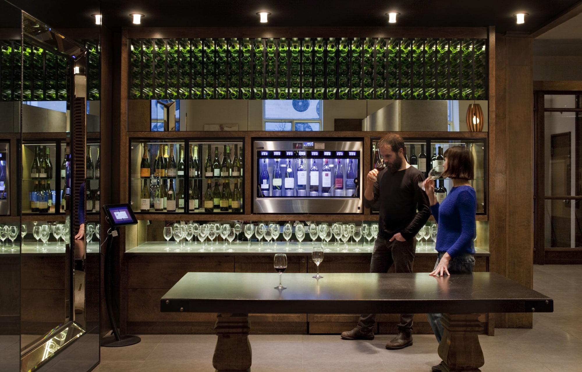 Bar/Salón Hotel 71 by Preferred Hotels & Resorts