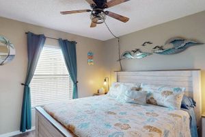 Renta temporal - Beachfront Space Coast Gem—Steps from the beach, heated pool, sleeps 4
