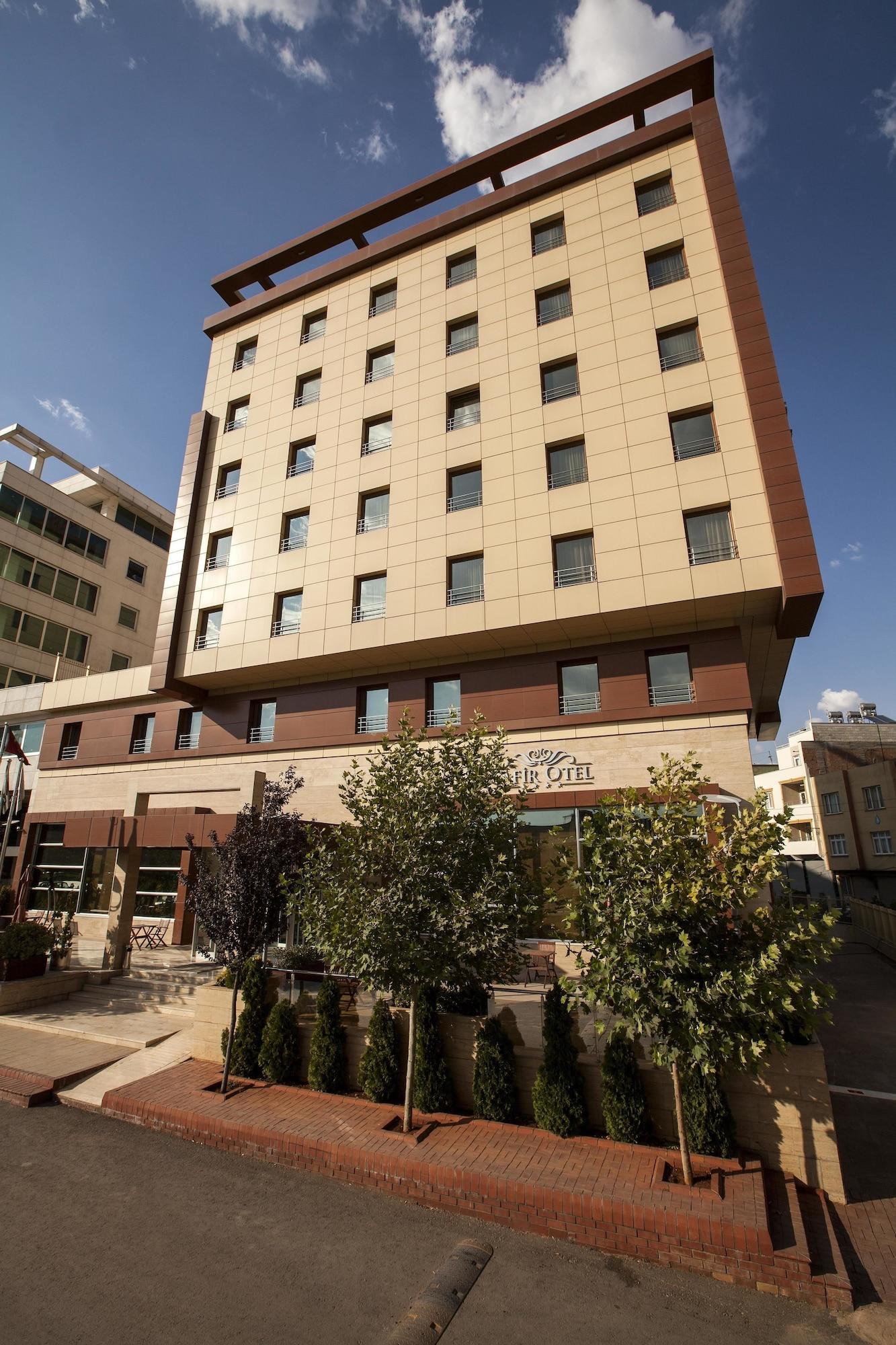 Varios Safir Hotel