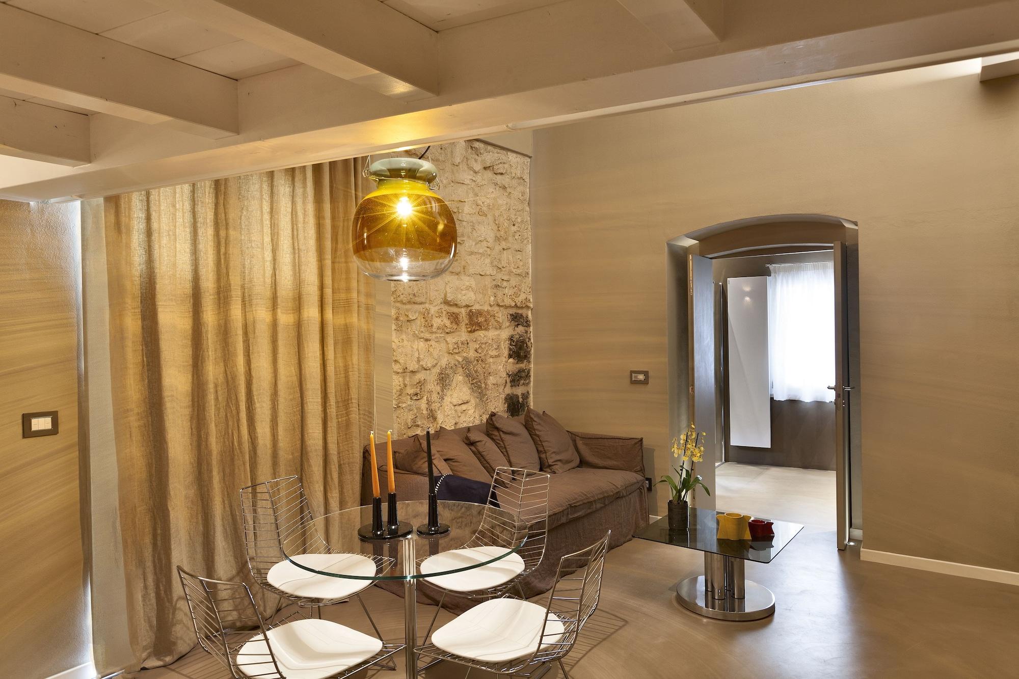 Equipamiento de Habitación Palazzo Calò