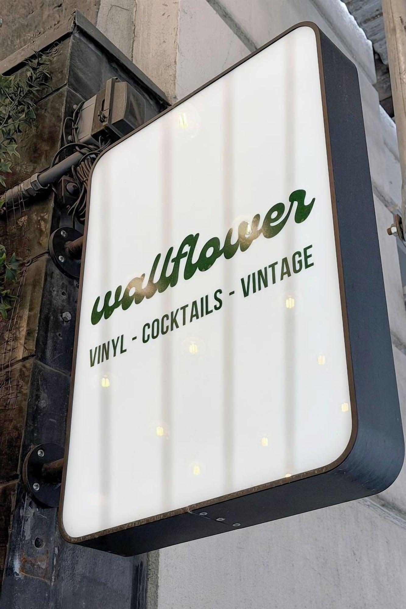 Vista Exterior Hotel Henri NY