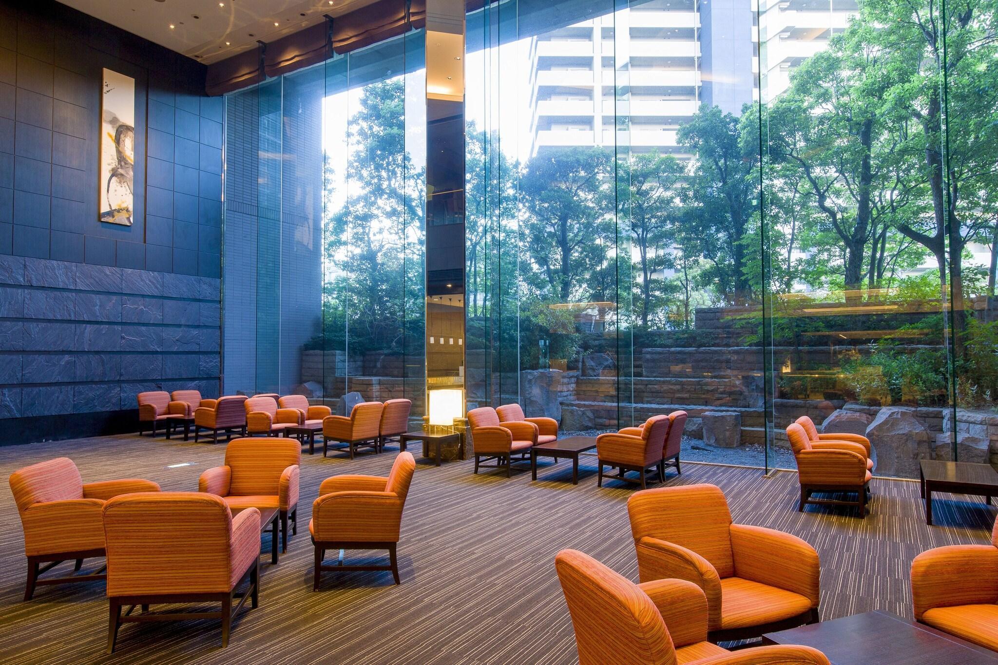 Vista Lobby The Qube Hotel Chiba