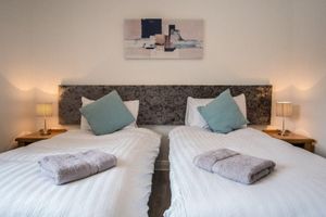 Alquiler Vacacional - Quiet City Townhouse within 5 mins of all attractions