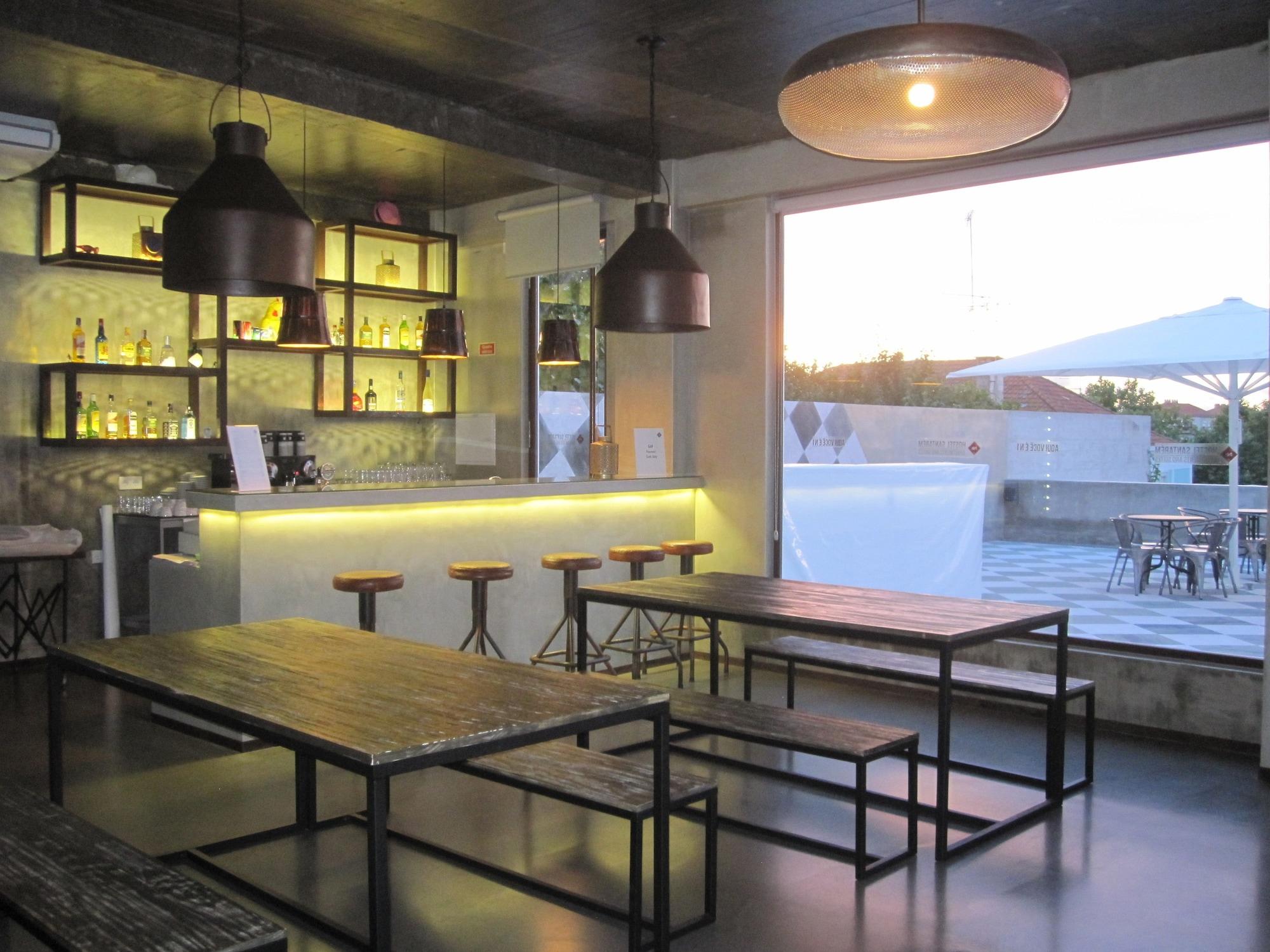 Bar/Salón N1 Hostel Apartments & Suites
