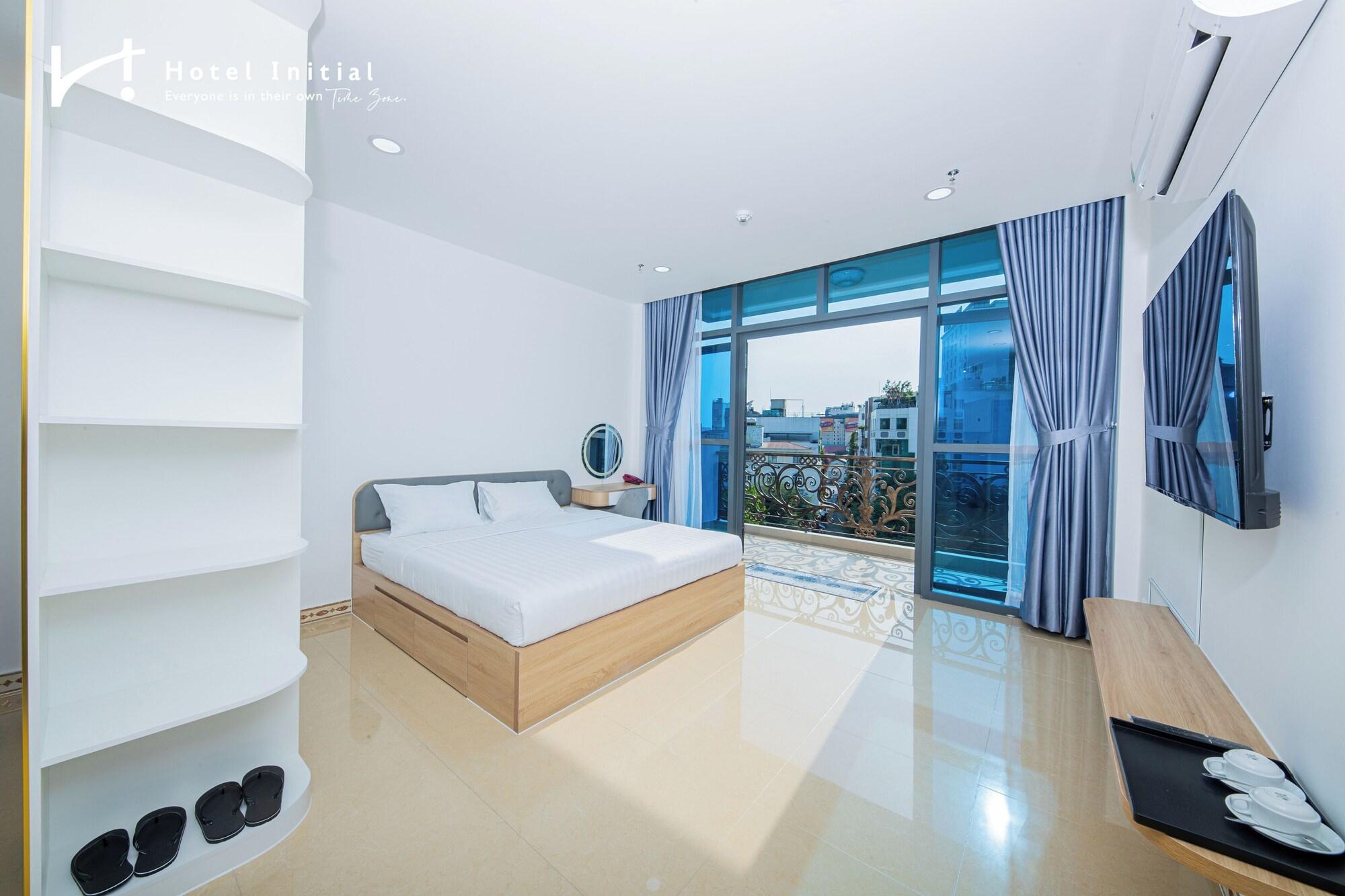 Varios Hotel Initial-Benthanh