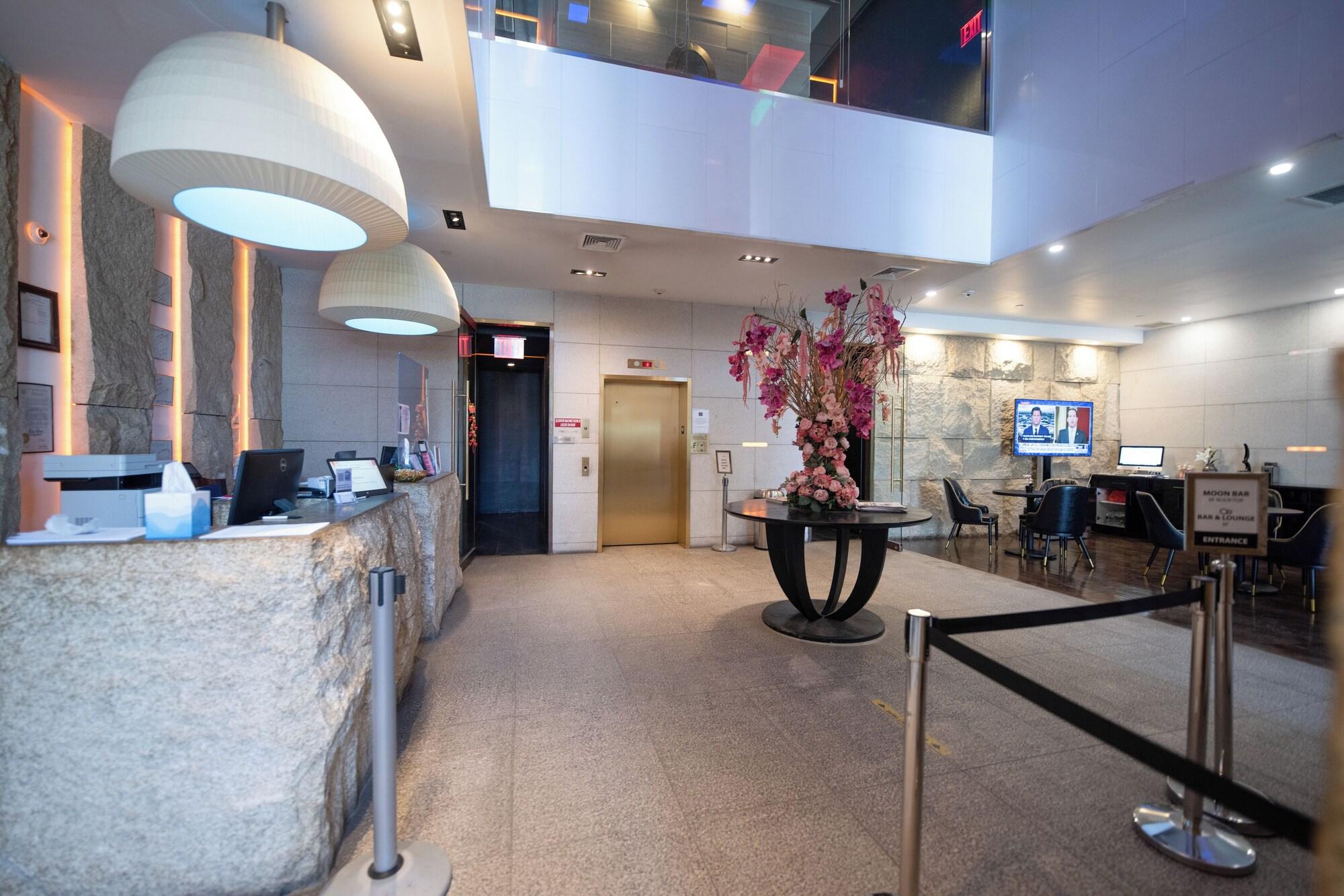 Vista Lobby The One Boutique Hotel
